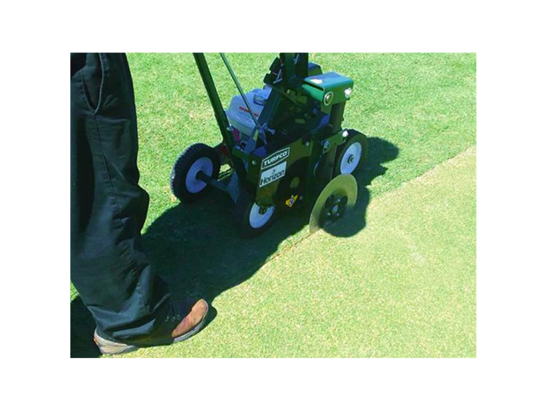 Bordatore EDGE-R-RITE Turfco uso lama circolare