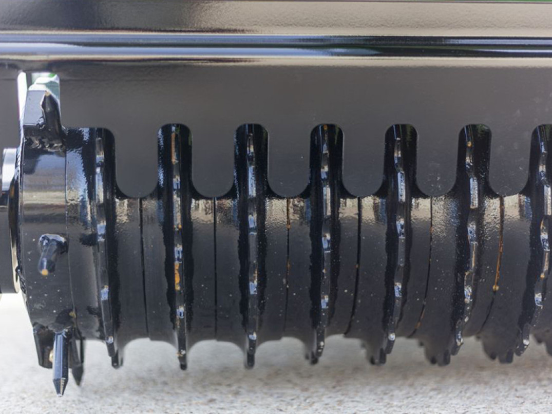 Rullo rigeneratrice OS-1548 Land Pride